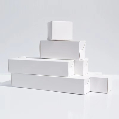 Sıcak Damga Küçük Beyaz Nakliye Kutuları Craft Kağıt Mücevher Kutuları ODM OEM