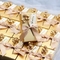 Avrupa Çikolata Ambalaj Kağıt Kutusu 8.66 * 8.66 * 2.56 Suya Dayanıklı Şekerleme Kutularında