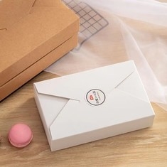 Özel Logo Ambalajı Parlak / Mat Laminasyonlu Kraft Kağıt Kutusu
